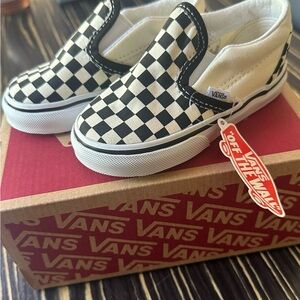 New classic slip on vans with original tags!